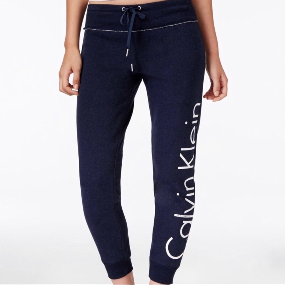 Calvin Klein Nagy Blue Joggers Size Medium